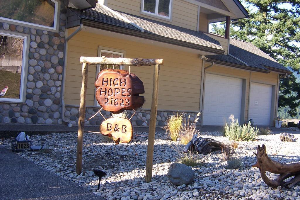 High Hopes Bed And Breakfast Eksteriør bilde